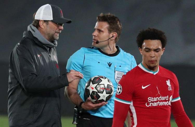 国米2-1凯拉特，劳塔罗两连击破门，奥古斯托远射制胜（国米2-1力擒凯拉特：劳塔罗连击建功，奥古斯托远射制胜）