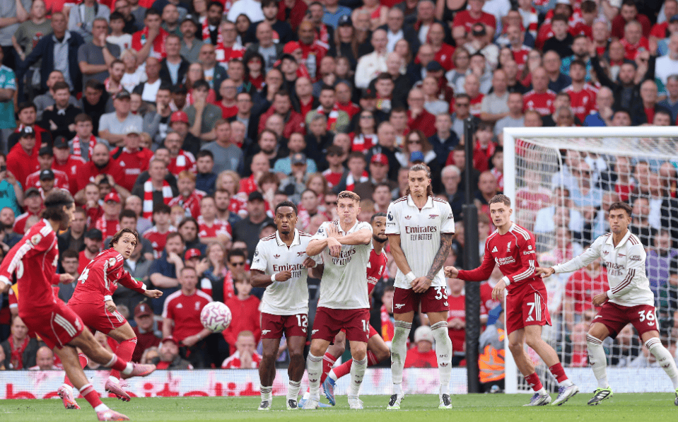 记者：若报价3000-4000万欧，马赛会考虑出售队长巴列尔迪（记者：马赛或在收到3000万至4000万欧报价时考虑出售队长巴列尔迪）