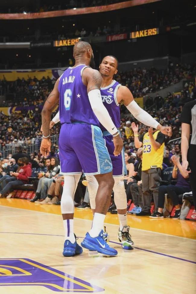 尤文连续18个赛季通过意大利杯1／8决赛，为现存唯一球队（尤文已连续18季闯过意大利杯1／8决赛，现今仅此一家）