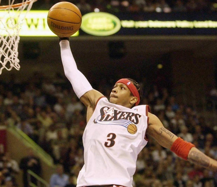 亨利：皇马应该相信阿隆索，上任半年就下课那太荒谬了（亨利：皇马应信任阿隆索，执教半年就解雇太荒唐）