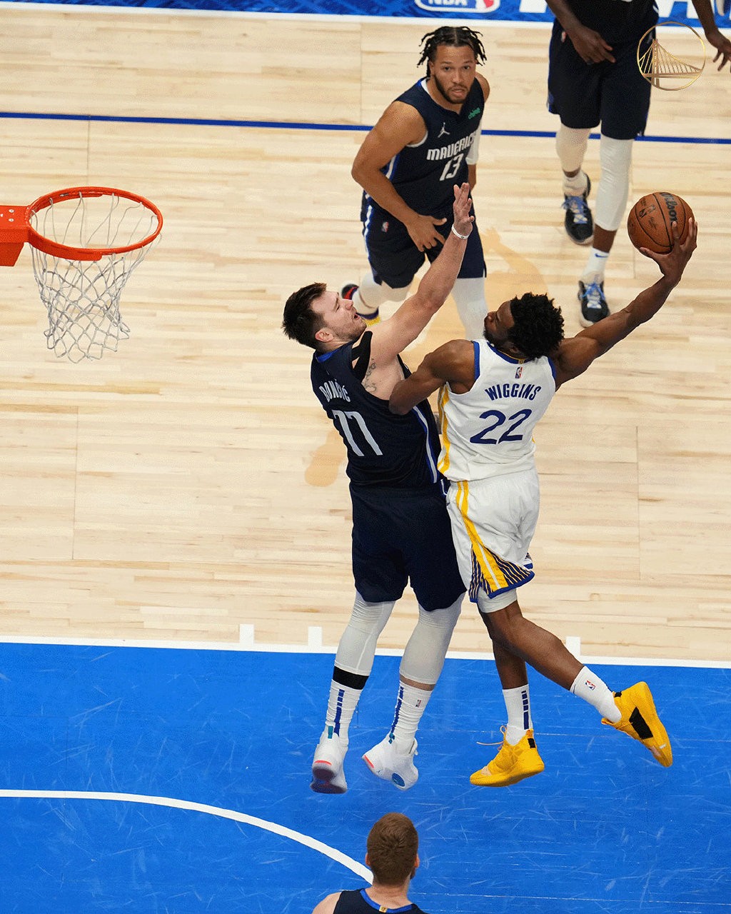 萨拉赫公开炮轰利物浦：若离队沙特高薪与欧洲降薪二选一（萨拉赫怒斥利物浦：若离队，只能在沙特高薪与欧洲降薪间抉择）