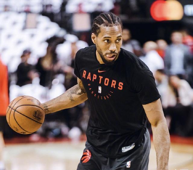 莱切2-1都灵，班达、拉萨纳-库利巴利建功（莱切2比1击败都灵，班达与拉萨纳-库利巴利相继进球）