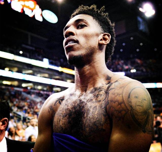 里夫斯自述与东契奇相似点：全方位竞争成共通标签（里夫斯谈与东契奇的相似之处：全面竞争是共同特质）