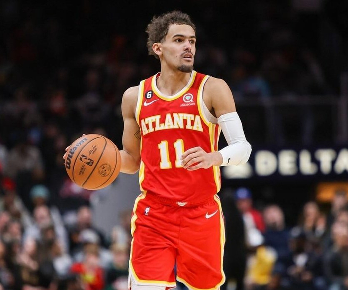 奥纳纳想回曼联遭拒绝，明夏或2000万转会沙特！要求加薪原因曝光（奥纳纳回归曼联无望：明夏或2000万转投沙特，加薪诉求缘由曝光）